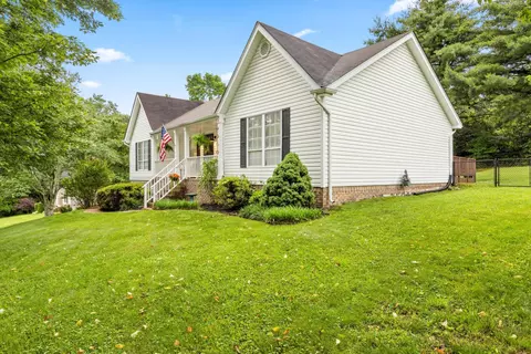 1219 Woodsage Dr, Soddy Daisy, TN 37379
