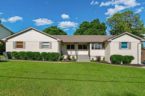 2000 Hickory Hill Ln, Hermitage, TN 37076