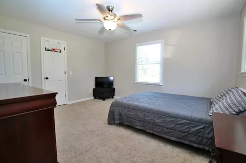 Bedroom - 101 Timberlake Dr, Springfield, TN 37172 photo 3 of 5