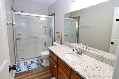 Bath - 101 Timberlake Dr, Springfield, TN 37172 photo 2 of 2