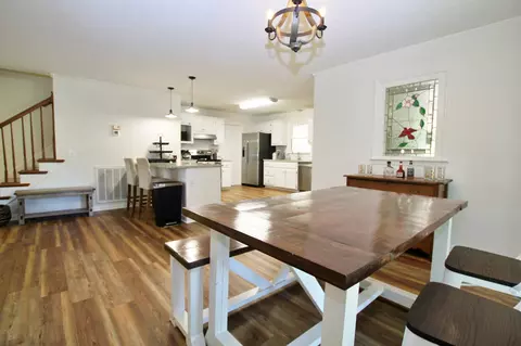 Dining - 101 Timberlake Dr, Springfield, TN 37172 photo 1 of 3