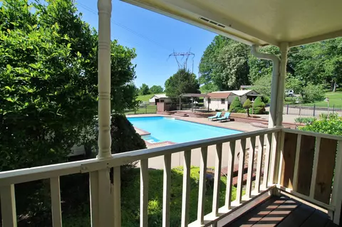 Exterior - 101 Timberlake Dr, Springfield, TN 37172 photo 7 of 17