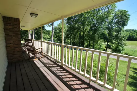 Exterior - 101 Timberlake Dr, Springfield, TN 37172 photo 8 of 17