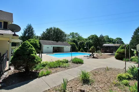Exterior - 101 Timberlake Dr, Springfield, TN 37172 photo 16 of 17