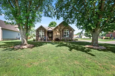 390 Buckingham Blvd, Gallatin, TN 37066