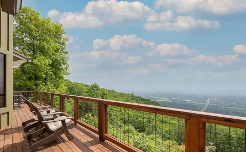 572 Rock Bluff Rd, Rising Fawn, GA 30738