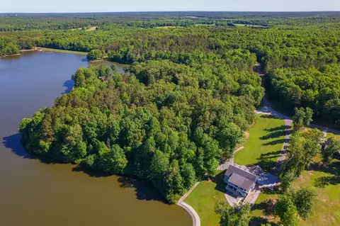 33 Arrowhead Pt, Cedar Grove, TN 38321