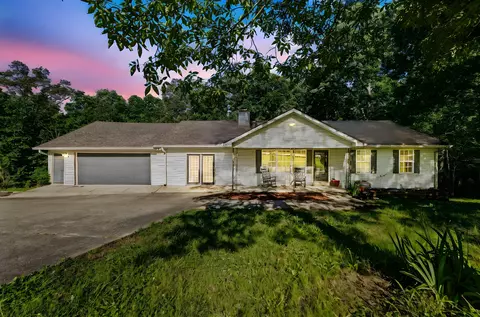 109 Cedar Hill Dr, Waverly, TN 37185