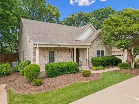 2812 White Oak Dr # A, Nashville, TN 37215