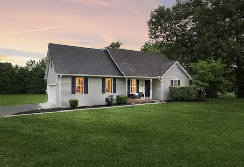 6026 Foothills Dr, Murfreesboro, TN 37129