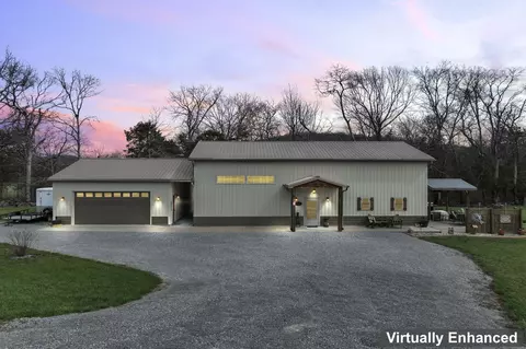 860 Old Woodbury Pike, Readyville, TN 37149