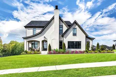 4805 Woodrow Pl, Arrington, TN 37014