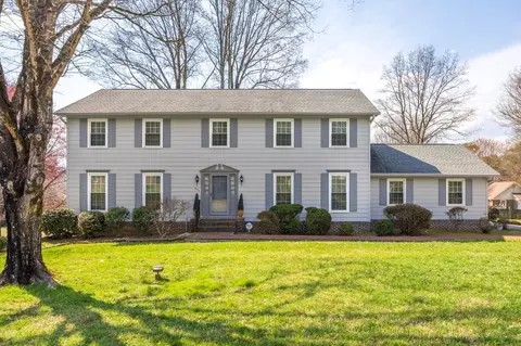 665 Hunt Cliff Dr NW, Cleveland, TN 37311