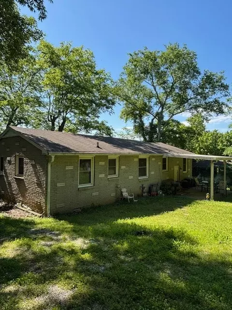 251 Spring Valley Dr E, Mount Juliet, TN 37122