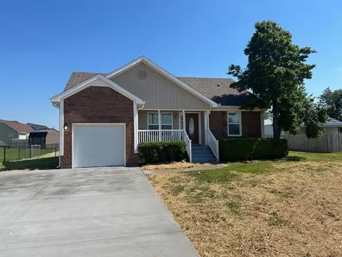 1047 Tylertown Rd, Clarksville, TN 37040