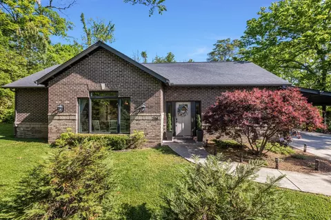 700 Stirrup Ct, Nashville, TN 37221