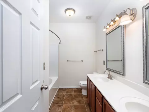 Bath - 730 Pantera Dr, Murfreesboro, TN 37128 photo 1 of 3