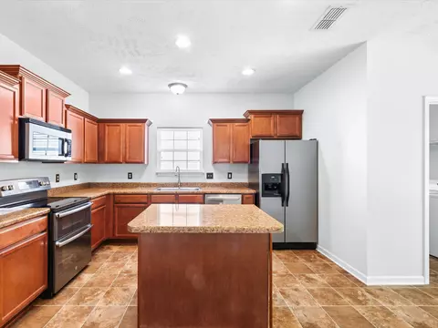 Kitchen - 730 Pantera Dr, Murfreesboro, TN 37128 photo 2 of 5