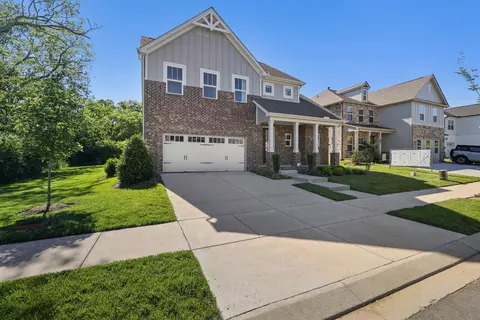 334 Triple Crown Cir, Gallatin, TN 37066