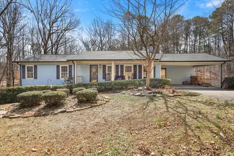 2021 Ashton Ln, Dalton, GA 30721