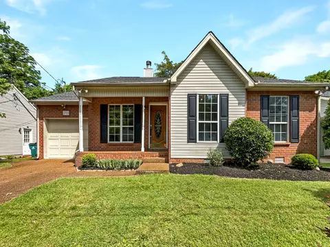2733 Airwood Dr, Nashville, TN 37214