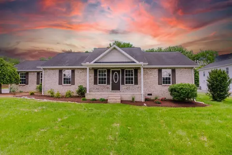 1078 Pinnacle Way, Castalian Springs, TN 37031