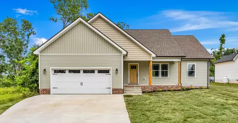 1917 Lewter Dr, Clarksville, TN 37042