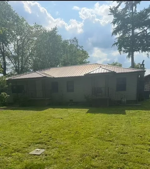 54 Hovis Bend Rd, Fayetteville, TN 37334