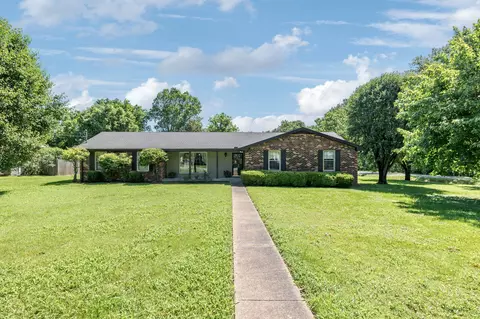 507 Hitt Ln, Goodlettsville, TN 37072