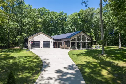 4945 Evans Rd, Clarksville, TN 37043