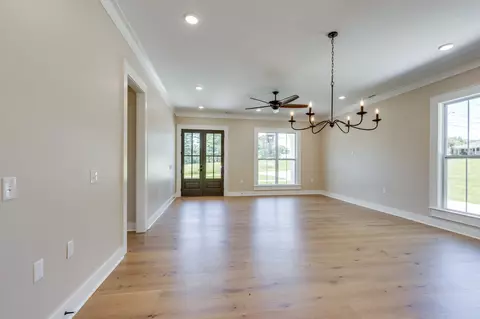 110 4th Ave S, Loretto, TN 38469 photo 9