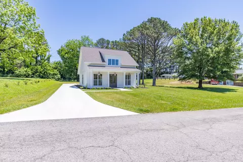 110 4th Ave S, Loretto, TN 38469 photo 3