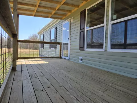 138 Split Rock Trl, Paris, TN 38242