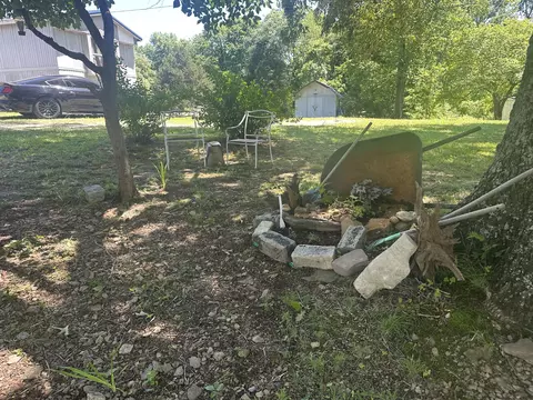 Exterior - 3111 Old New Cut Rd, Springfield, TN 37172 photo 3 of 7