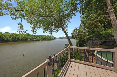 645 Attaway Ln, Bath Springs, TN 38311