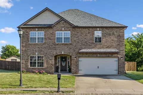 3296 Wiser Dr, Clarksville, TN 37042