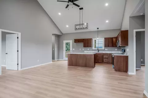 15521 Old Kentucky Rd, Walling, TN 38587 photo 6