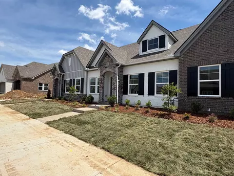 9073 Headwaters Dr #142, Franklin, TN 37064
