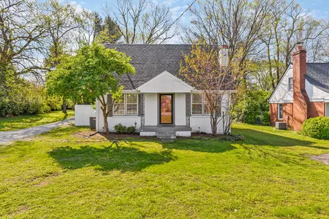 2821 Woodlawn Dr, Nashville, TN 37215