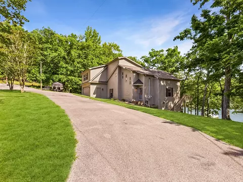 21 Heron Pt, Cadiz, KY 42211