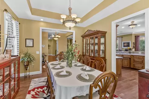 Dining - 565 Eagle Loop, Loretto, TN 38469 photo 4 of 6