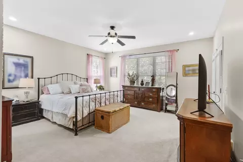 Bedroom - 565 Eagle Loop, Loretto, TN 38469 photo 5 of 7