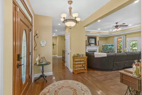Entry Way - 565 Eagle Loop, Loretto, TN 38469 photo 1 of 4