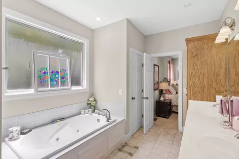 Bath - 565 Eagle Loop, Loretto, TN 38469 photo 3 of 6