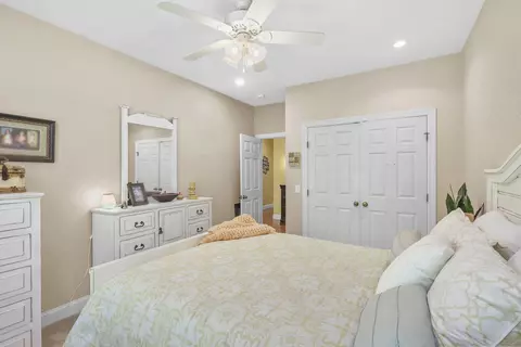Bedroom - 565 Eagle Loop, Loretto, TN 38469 photo 4 of 7