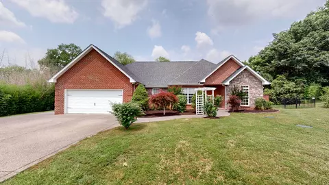 1205 Cascade Falls Dr, Murfreesboro, TN 37129