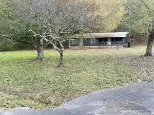502 Hamilton Dr, Chickamauga, GA 30707