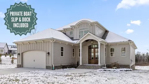 1766 River Breeze Dr, Soddy Daisy, TN 37379