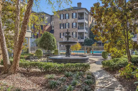 307 Seven Springs Way #402, Brentwood, TN 37027
