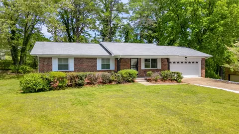 2314 Green Forest Ln, Chattanooga, TN 37406